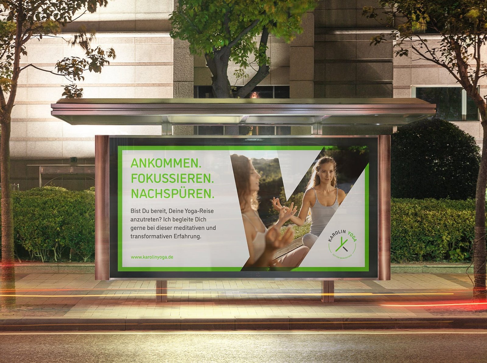 Outdoor advertising high attention